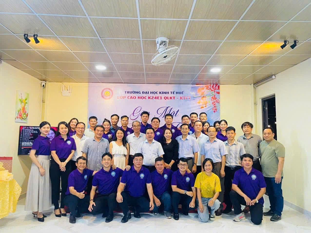 quan-li-kinh-te.png