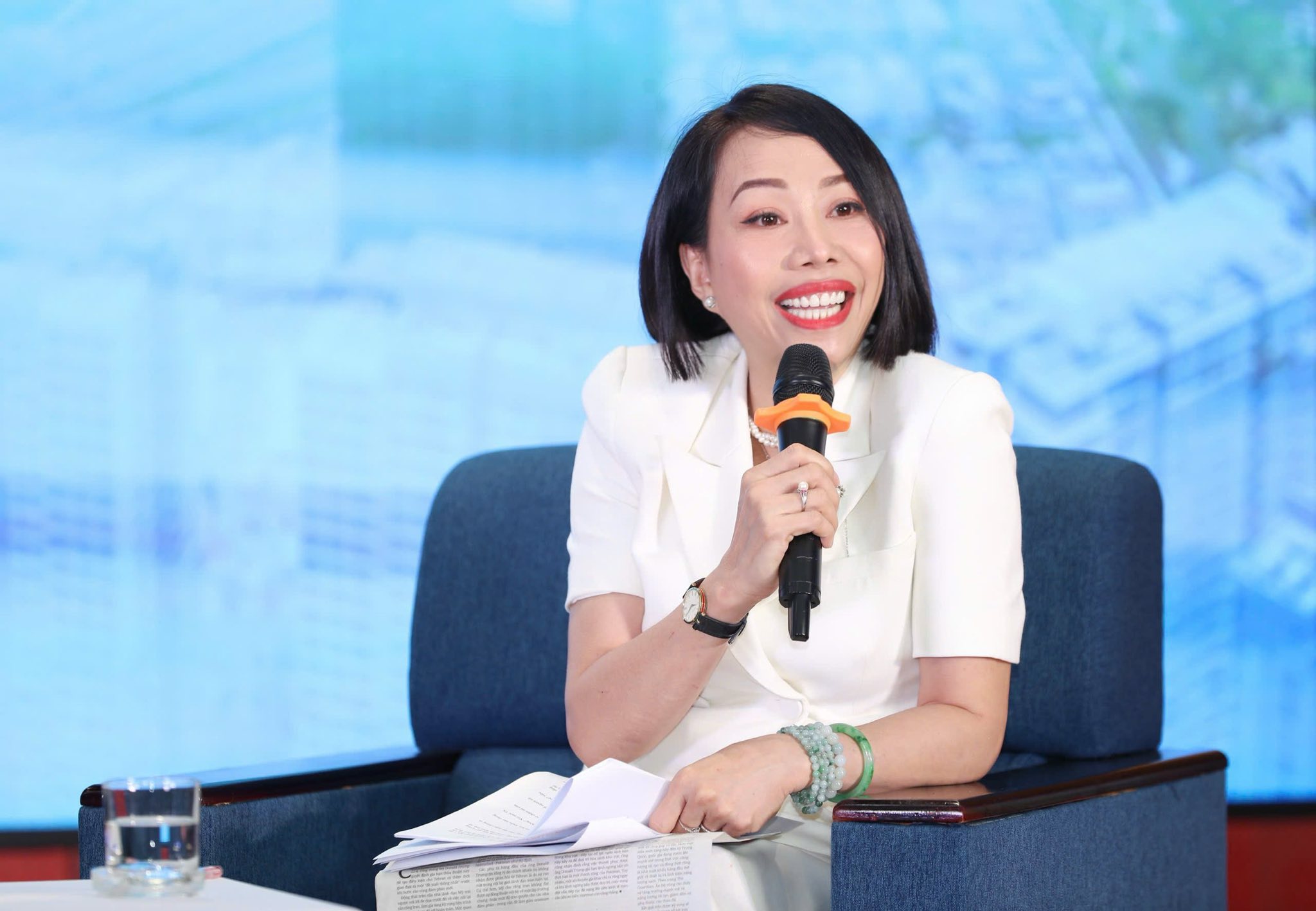 TS Nguyễn Thụy Vũ chia sẻ góc nhìn về dân số nguồn nhân lực và giáo dục năng lực sống cho người trẻ
